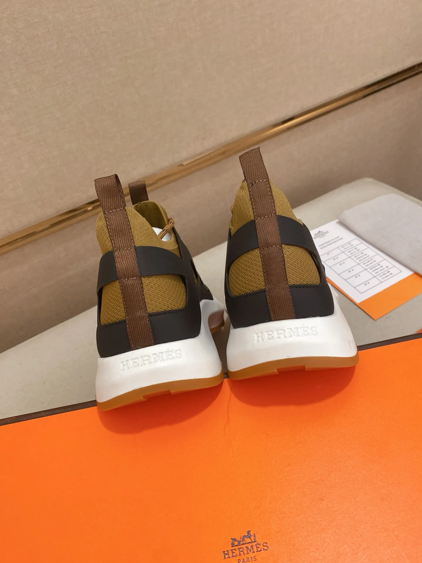 Men's clothing and shoes💰: 660💰《HERMES》【Classic Original Version】Hermès; Top 🔝 Purchasing Agency 🔍🔍Men’s latest 🇺🇸 counters are on sale simultaneously, original imported from Italy ▲▲Silk cowhide with breathable fabric ▲▲ (high-end and expensive Qi·Grade) Exquisite workmanship (Italian 🇮🇹Imported water-dyed 🐂cowhide lining) Sole: Original sole provided by the original factory, ⚠️Exclusive double-layer activity·TPR·Rubber·Combined molded outsole; Super·comfortable·wear-resistant·non-slip·environmental protection The real thing is more beautiful when photographed (high quality, following orders). You can enter and leave the counter at will * Number of yards: 38·39·40·41·42·43·44·45